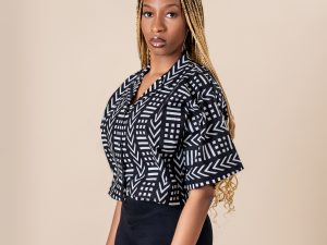 Chic Top - Size M - Image 1
