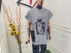 men’s patterned traditional outfit