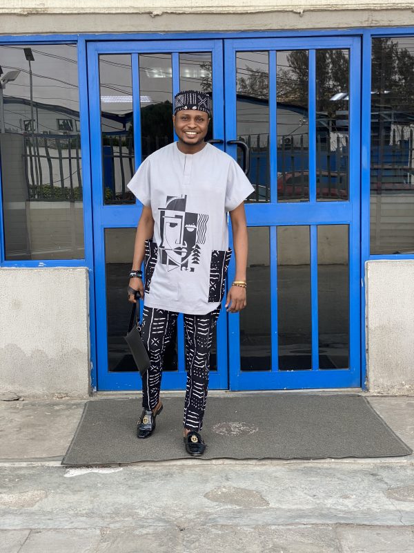 men’s patterned traditional outfit